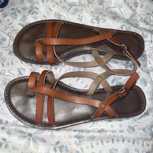 Time and Tru sandals